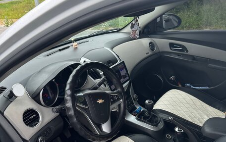 Chevrolet Cruze II, 2013 год, 850 000 рублей, 8 фотография