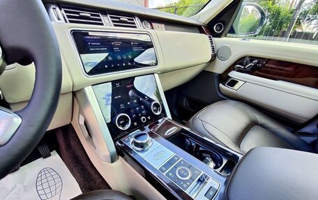 Land Rover Range Rover IV рестайлинг, 2018 год, 6 550 000 рублей, 10 фотография