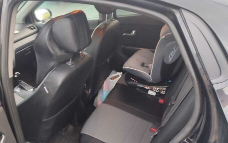 KIA Rio III рестайлинг, 2015 год, 1 040 000 рублей, 17 фотография