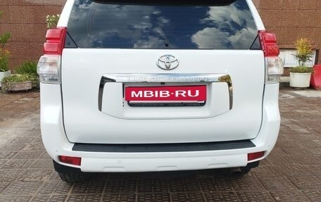 Toyota Land Cruiser Prado 150 рестайлинг 2, 2012 год, 2 999 999 рублей, 2 фотография