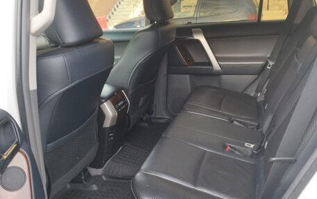 Toyota Land Cruiser Prado 150 рестайлинг 2, 2012 год, 2 999 999 рублей, 11 фотография