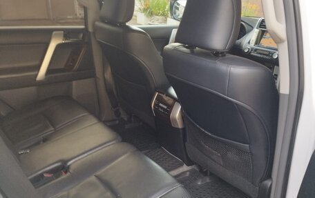Toyota Land Cruiser Prado 150 рестайлинг 2, 2012 год, 2 999 999 рублей, 15 фотография