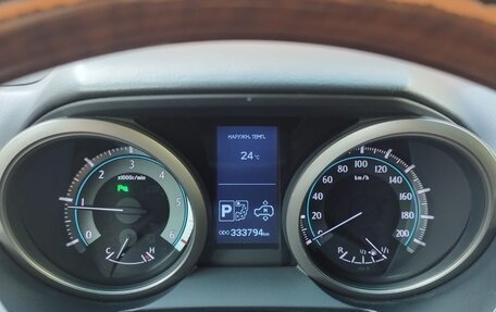Toyota Land Cruiser Prado 150 рестайлинг 2, 2012 год, 2 999 999 рублей, 17 фотография