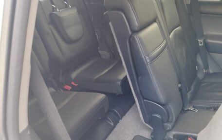 Toyota Land Cruiser Prado 150 рестайлинг 2, 2012 год, 2 999 999 рублей, 16 фотография