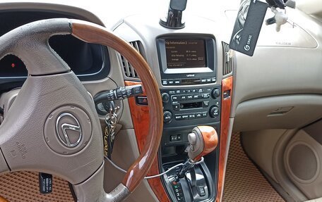 Lexus RX IV рестайлинг, 2002 год, 880 000 рублей, 2 фотография