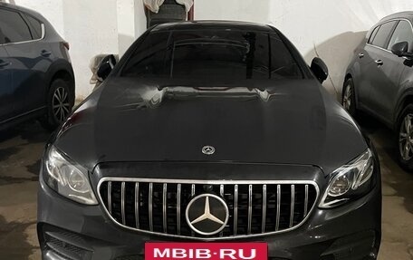Mercedes-Benz E-Класс, 2019 год, 4 700 000 рублей, 4 фотография