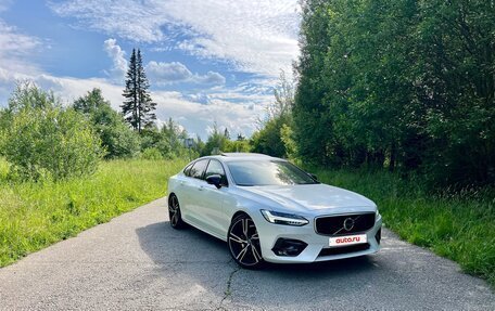 Volvo S90 II рестайлинг, 2020 год, 4 850 000 рублей, 2 фотография