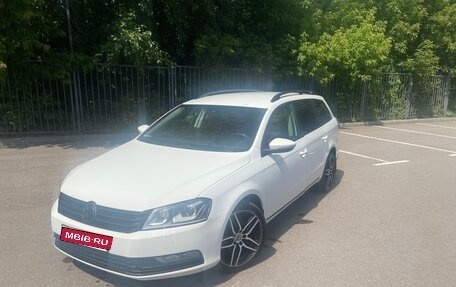 Volkswagen Passat B7, 2013 год, 1 000 000 рублей, 2 фотография