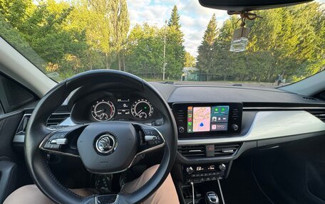 Skoda Rapid II, 2022 год, 2 400 000 рублей, 11 фотография