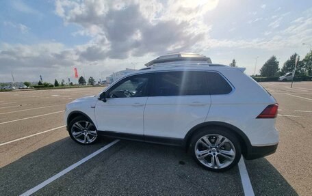 Volkswagen Tiguan II, 2018 год, 2 100 000 рублей, 5 фотография
