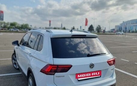 Volkswagen Tiguan II, 2018 год, 2 100 000 рублей, 6 фотография