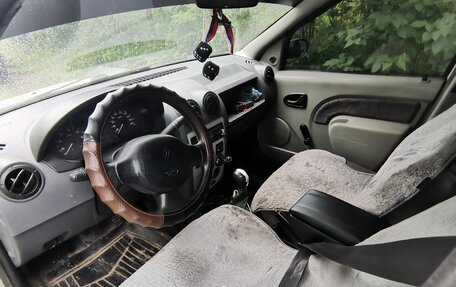 Renault Logan I, 2006 год, 300 000 рублей, 9 фотография