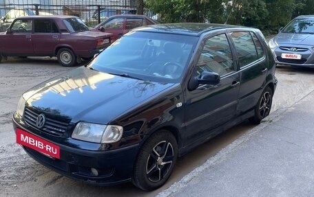 Volkswagen Polo III рестайлинг, 2000 год, 350 000 рублей, 2 фотография