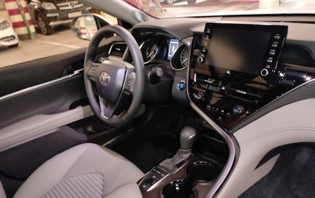 Toyota Camry, 2023 год, 3 750 000 рублей, 6 фотография