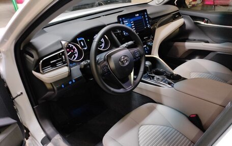 Toyota Camry, 2023 год, 3 750 000 рублей, 16 фотография