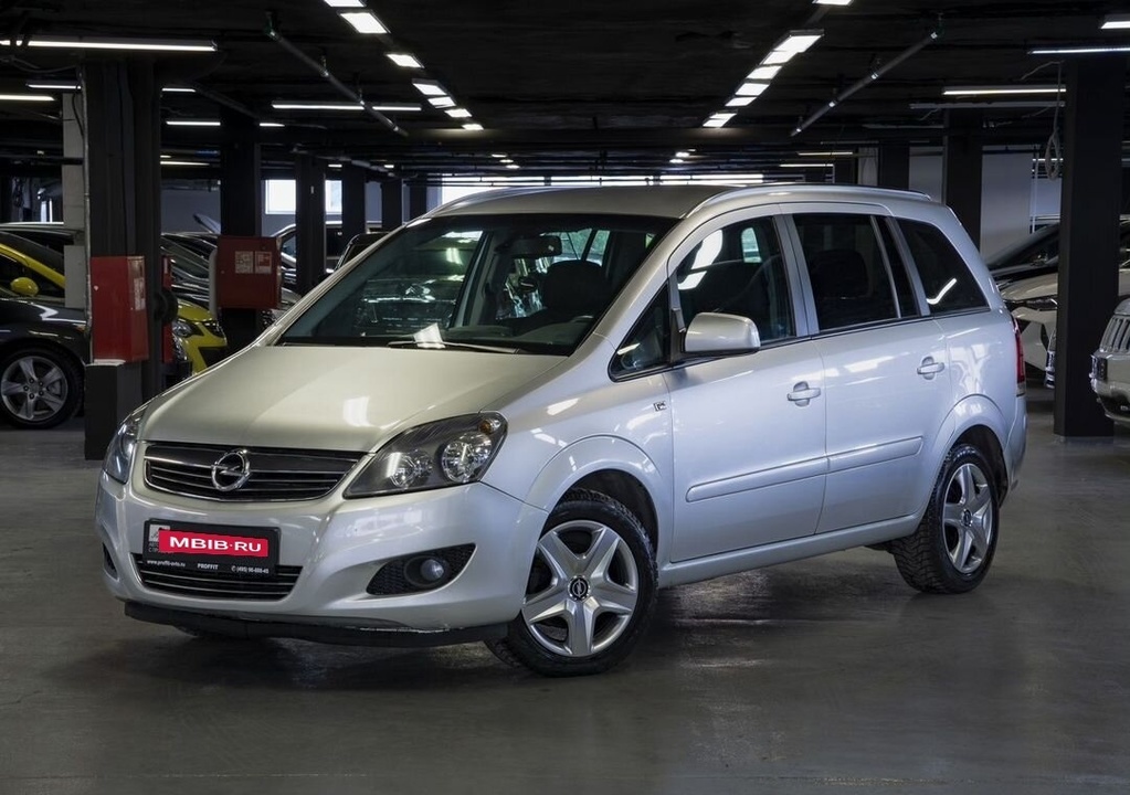 Opel Zafira B рестайлинг, 2014 год, 795 000 рублей, 1 фотография