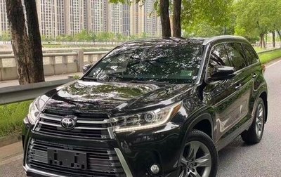 Toyota Highlander III, 2021 год, 3 080 000 рублей, 1 фотография