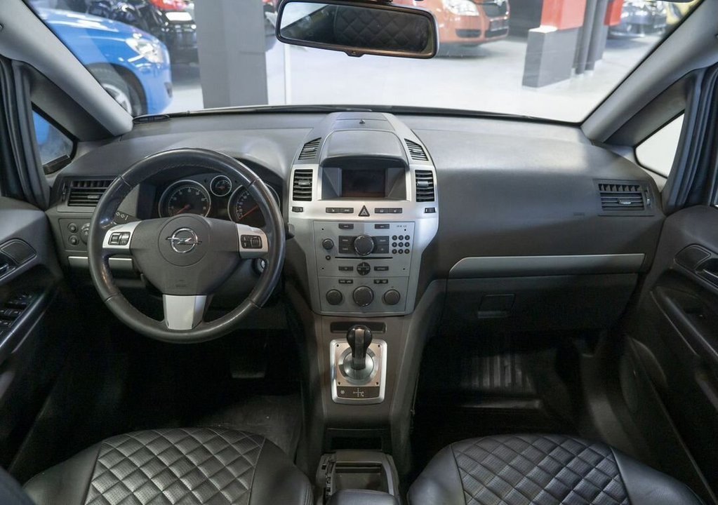 Opel Zafira B рестайлинг, 2014 год, 795 000 рублей, 11 фотография