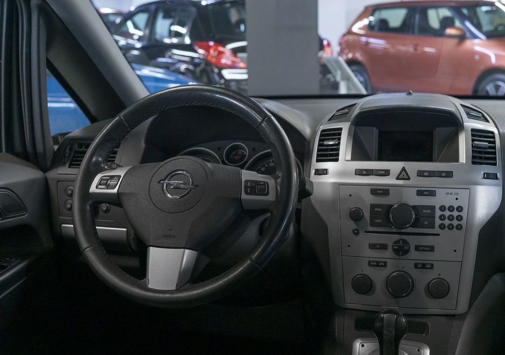 Opel Zafira B рестайлинг, 2014 год, 795 000 рублей, 13 фотография