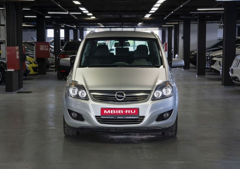 Opel Zafira B рестайлинг, 2014 год, 795 000 рублей, 2 фотография
