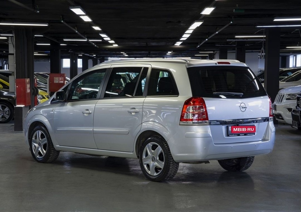 Opel Zafira B рестайлинг, 2014 год, 795 000 рублей, 6 фотография