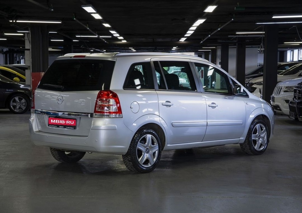 Opel Zafira B рестайлинг, 2014 год, 795 000 рублей, 4 фотография