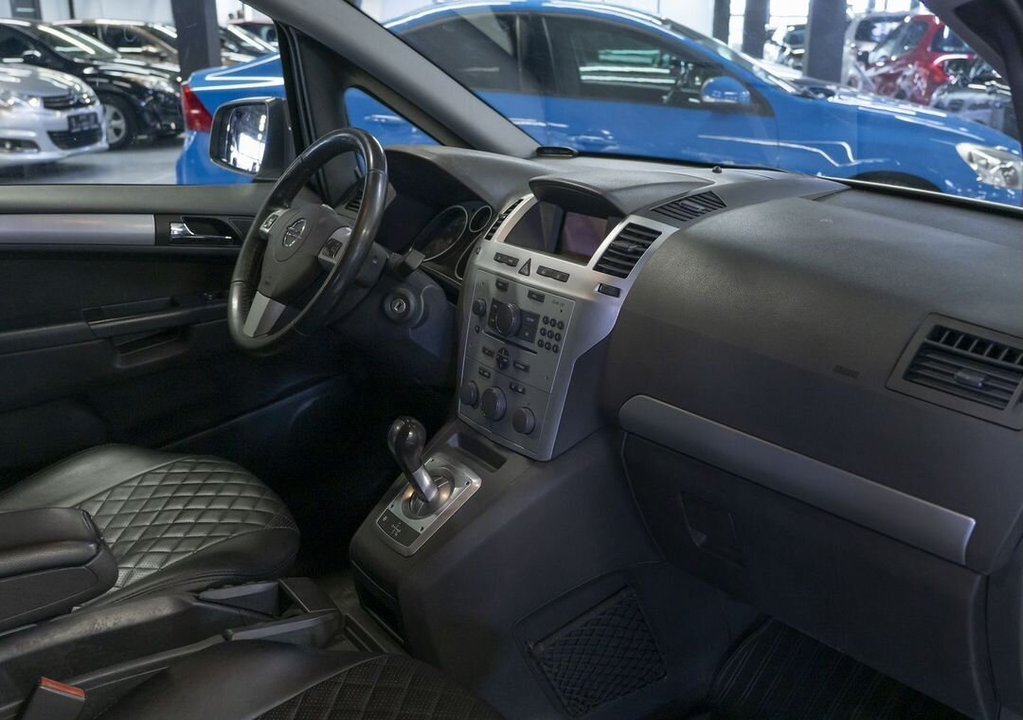 Opel Zafira B рестайлинг, 2014 год, 795 000 рублей, 17 фотография