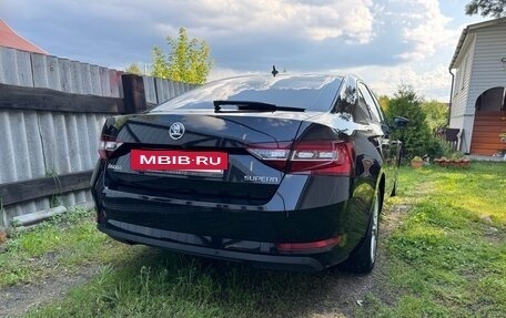 Skoda Superb III рестайлинг, 2017 год, 2 450 000 рублей, 2 фотография