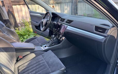 Skoda Superb III рестайлинг, 2017 год, 2 450 000 рублей, 11 фотография