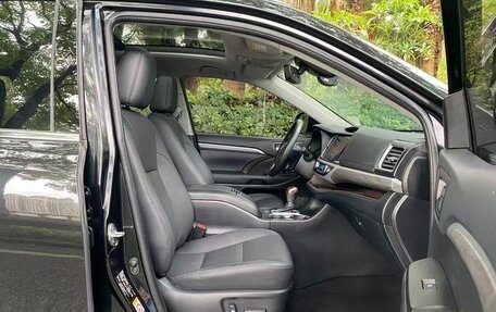 Toyota Highlander III, 2021 год, 3 080 000 рублей, 3 фотография