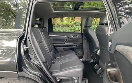 Toyota Highlander III, 2021 год, 3 080 000 рублей, 6 фотография