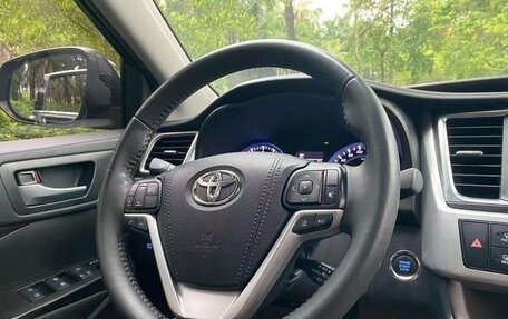 Toyota Highlander III, 2021 год, 3 080 000 рублей, 17 фотография