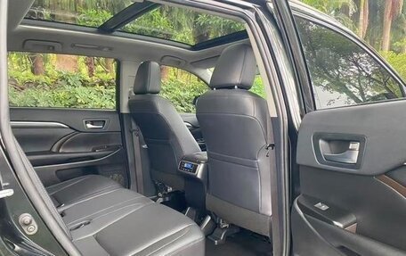Toyota Highlander III, 2021 год, 3 080 000 рублей, 20 фотография