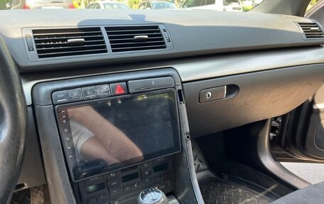 Audi A4, 2003 год, 590 000 рублей, 5 фотография