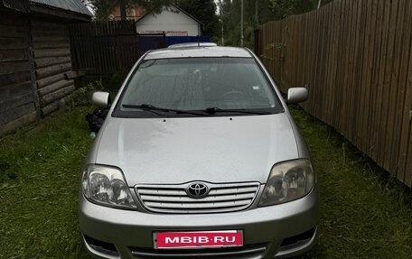 Toyota Corolla, 2004 год, 480 000 рублей, 1 фотография