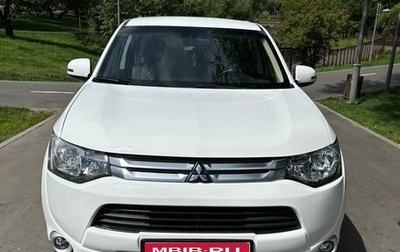 Mitsubishi Outlander III рестайлинг 3, 2013 год, 1 100 000 рублей, 1 фотография
