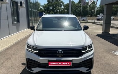 Volkswagen Tiguan II, 2021 год, 4 000 000 рублей, 1 фотография