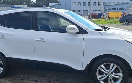 Hyundai ix35 I рестайлинг, 2011 год, 1 300 000 рублей, 5 фотография