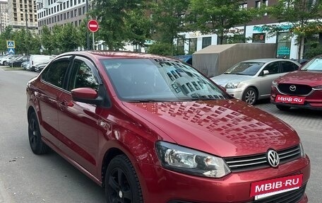 Volkswagen Polo VI (EU Market), 2012 год, 930 000 рублей, 2 фотография