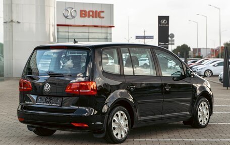 Volkswagen Touran III, 2012 год, 895 000 рублей, 6 фотография