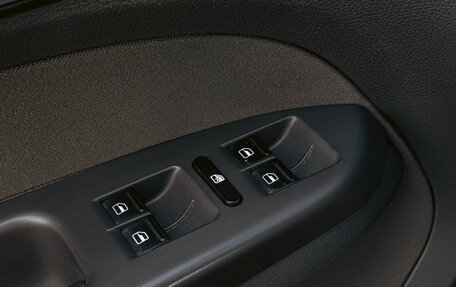 Volkswagen Touran III, 2012 год, 895 000 рублей, 8 фотография