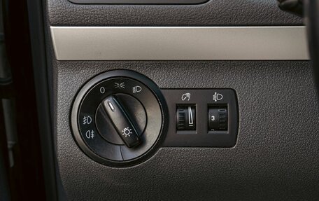 Volkswagen Touran III, 2012 год, 895 000 рублей, 9 фотография