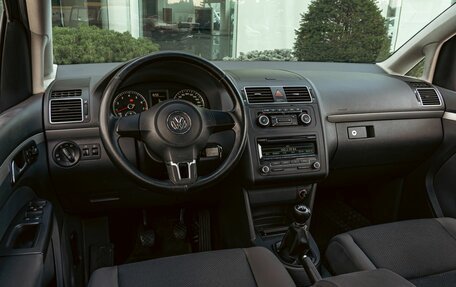 Volkswagen Touran III, 2012 год, 895 000 рублей, 12 фотография