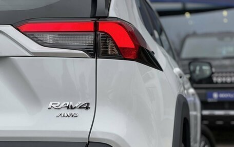 Toyota RAV4, 2025 год, 3 890 000 рублей, 7 фотография