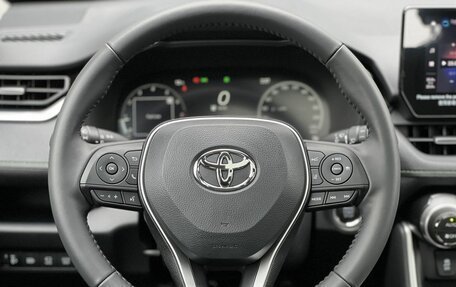 Toyota RAV4, 2025 год, 3 890 000 рублей, 14 фотография