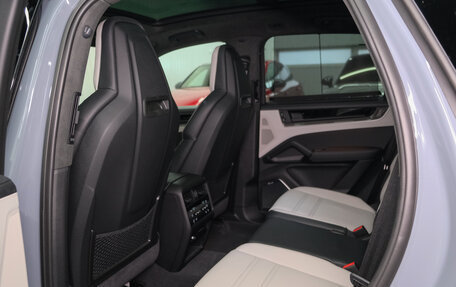 Porsche Cayenne III, 2025 год, 21 297 000 рублей, 39 фотография
