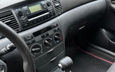 Toyota Corolla, 2004 год, 480 000 рублей, 10 фотография
