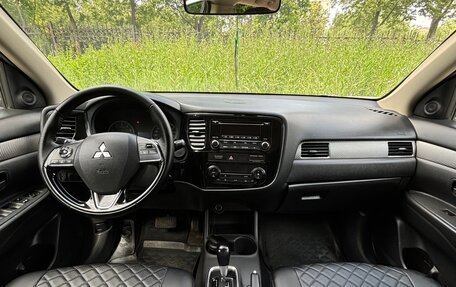 Mitsubishi Outlander III рестайлинг 3, 2013 год, 1 100 000 рублей, 13 фотография