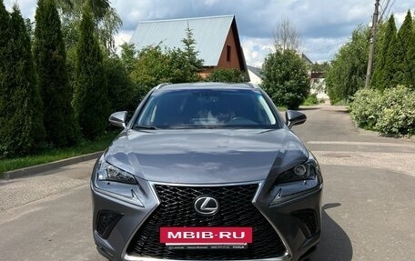 Lexus NX I, 2017 год, 2 950 000 рублей, 5 фотография