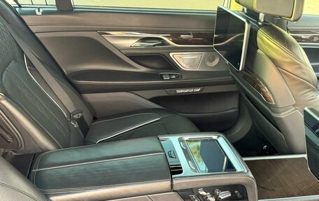 BMW 7 серия, 2015 год, 2 300 000 рублей, 10 фотография